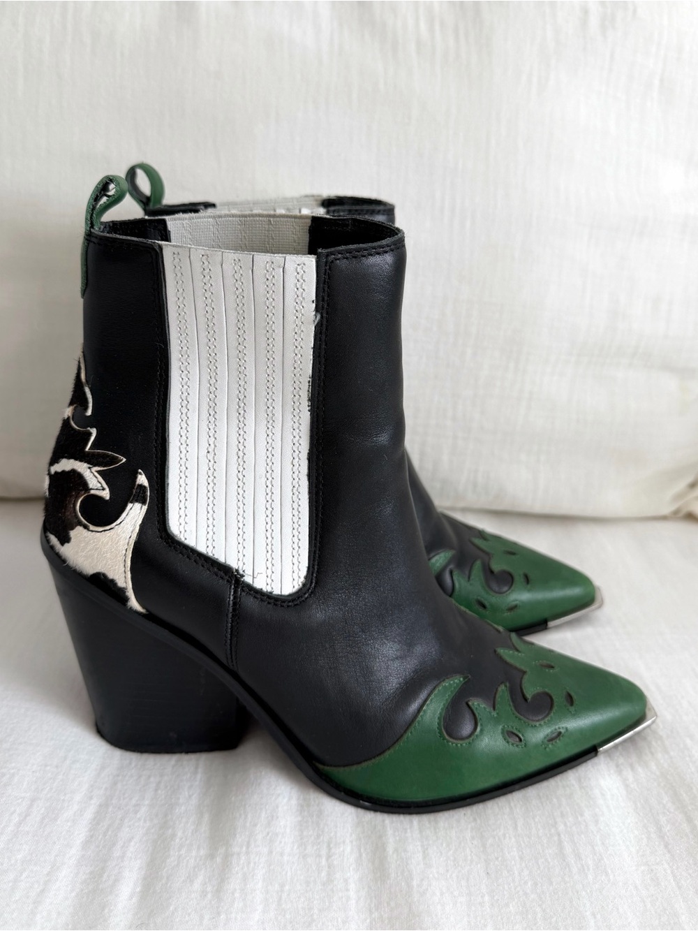 Steve Madden Trim Pointed Toe Western Ankle Boots